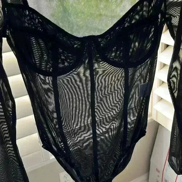 Princess Polly Sheer Black See Thru Mesh Bodysuit Long Sleeve Sz 8 Medium - Picture 3 of 13